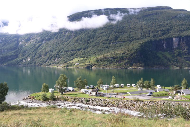 Geiranger Fjord Campingplatz Norwegen - Rundreise Roadtrip - Reiseblog Bravebird
