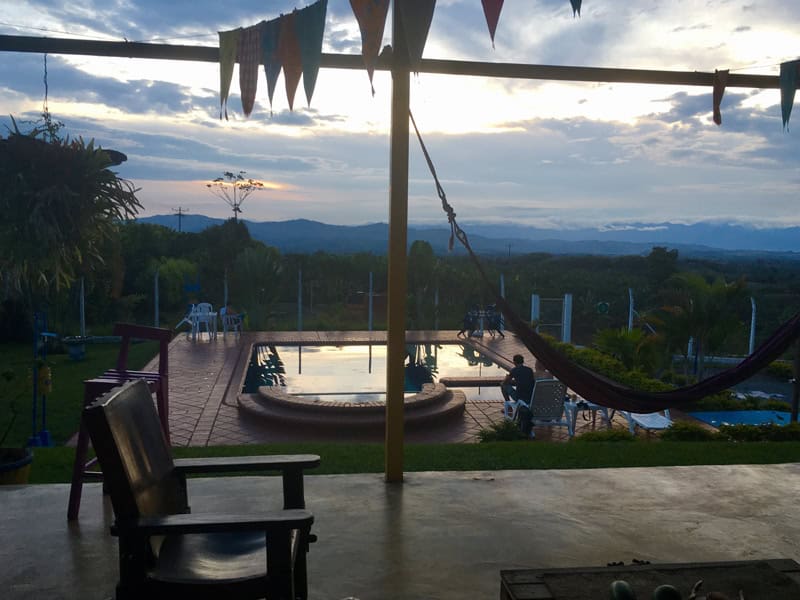 Unterkunft in der Kaffeeregion in Kolumbien - Rundreise Backpacking - Reiseblog Bravebird