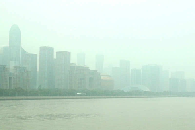 Shanghai Smog - Reiseblog Bravebird