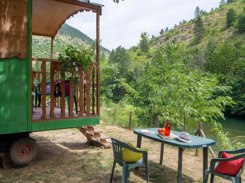 Zigeunerwagen - Übernachtung Südfrankreich - Yelloh Village - Reiseblog Bravebird