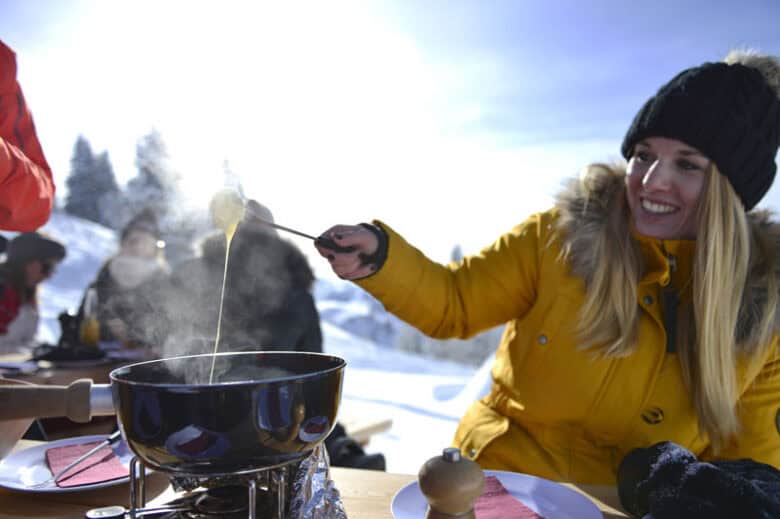 Iglu Dorf Gstaad Schweiz - Reiseblog Bravebird