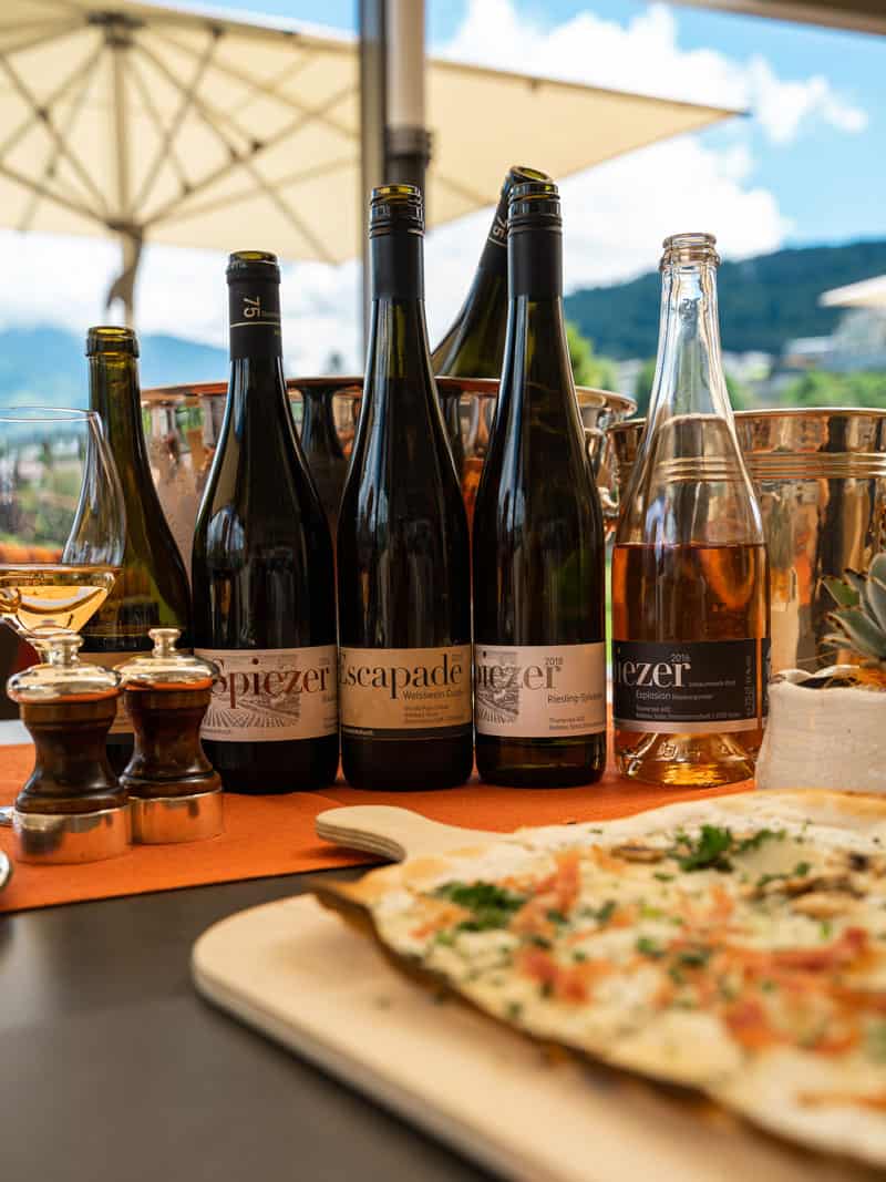 Weindegustation und Flammkuchen im Hotel Eden Schweiz - Reiseblog Bravebird