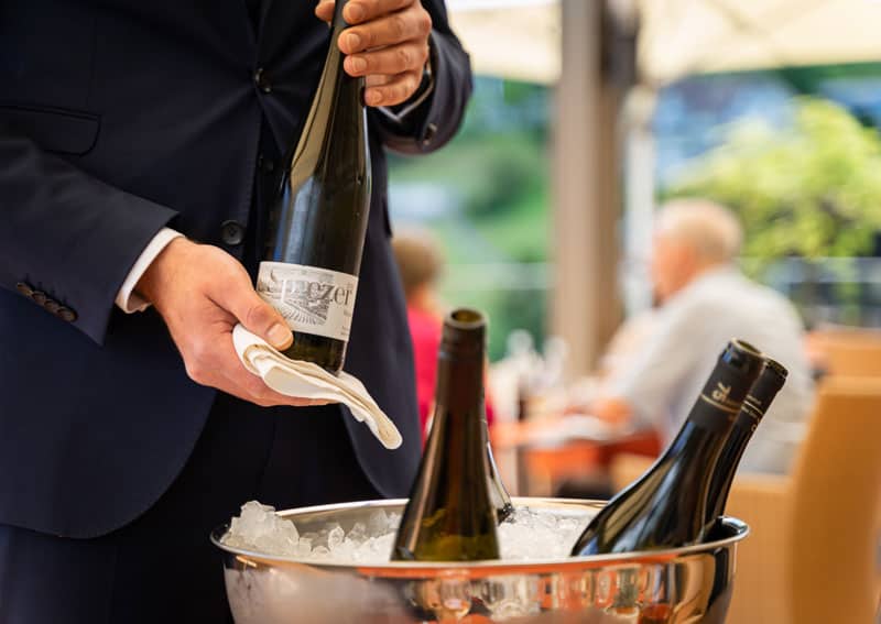 Weindegustation im Hotel Eden in Spiez - Reiseblog Bravebird