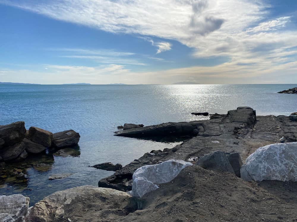 Cecina Sonnenuntergang in der Toskana - Reisemagazin Bravebird