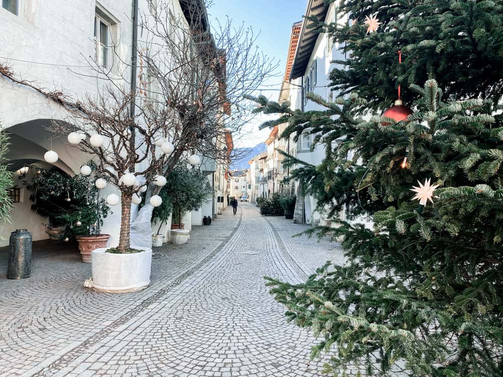 Neumarkt in Südtirol im Winter - Reisemagazin Bravebird