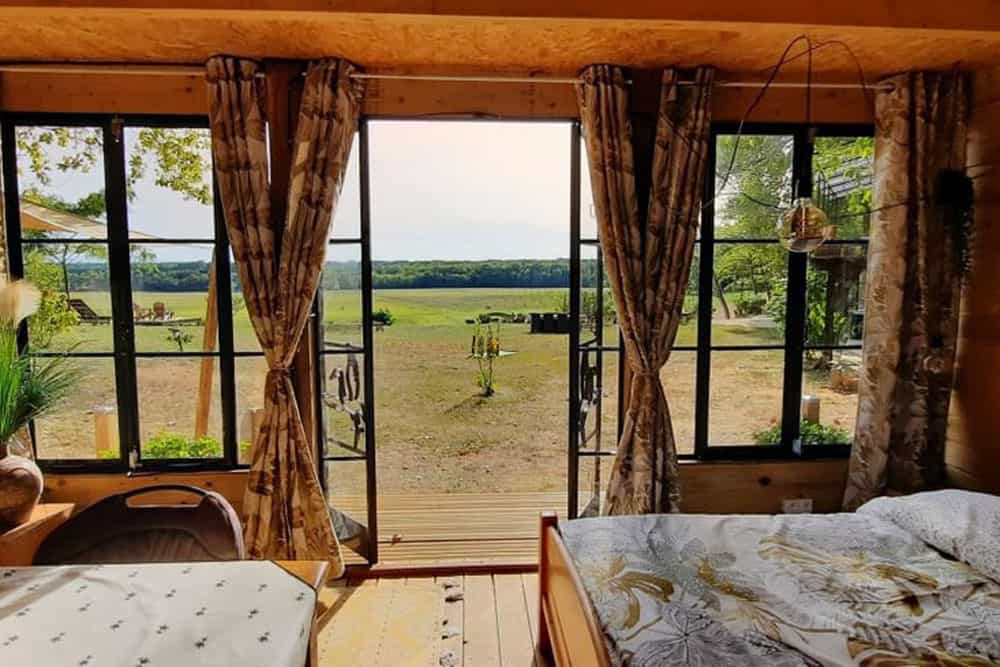 Modernes Tiny House mieten in Südfrankreich Reisetipp - Reiseblog Bravebird