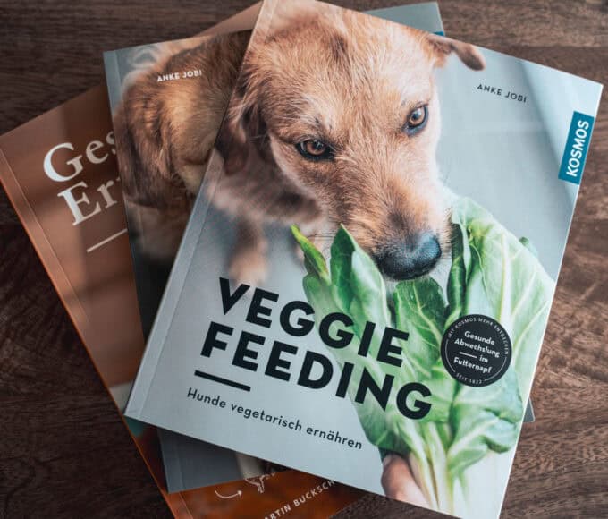 Vegane und vegetarische Ernährung für Hunde - Buchtipps
