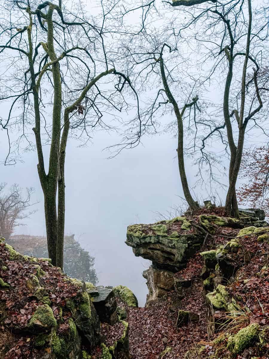 Wolfsschlucht Luxemburg Wandertipp Wolfsschlucht Nebel - Reiseblog Bravebird