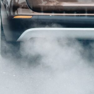 Abgase Auspuff SUV Verbrenner