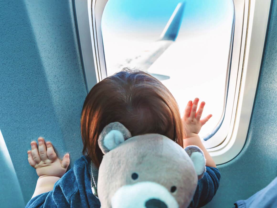 Fliegen mit Baby - Tipps für den Flug